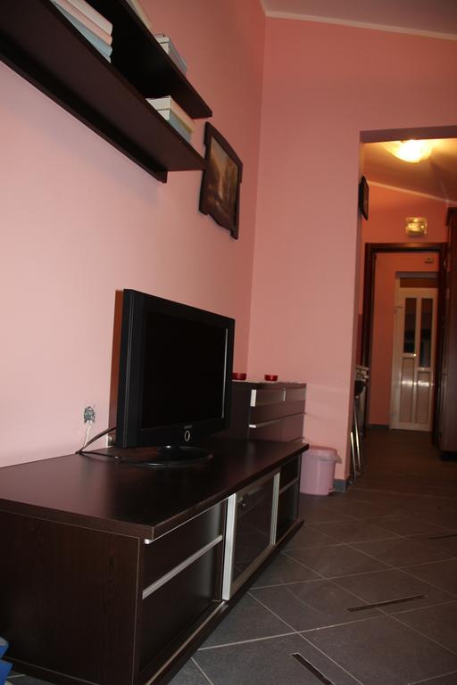 Apartments Durutovic บาร์ ภายนอก รูปภาพ