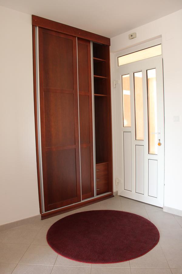 Apartments Durutovic บาร์ ภายนอก รูปภาพ