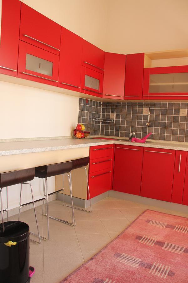 Apartments Durutovic บาร์ ภายนอก รูปภาพ